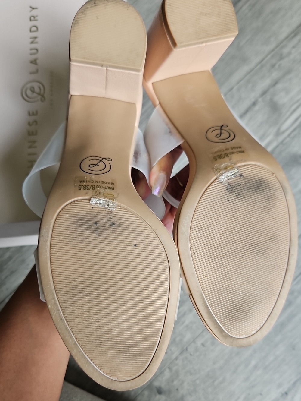 ☀️ Chinese Laundry Robinn Nude Frosted Wide Strap Block Heel Sandals Size 8.5 - Picture 6 of 7